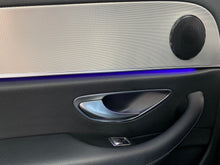 Cargar imagen en el visor de la galería, Mercedes-Benz E200 Modelo 2017