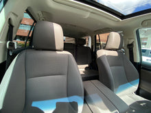 Cargar imagen en el visor de la galería, Lexus GX 460 Modelo 2022