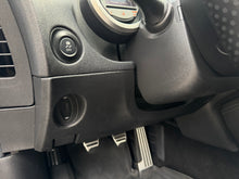 Cargar imagen en el visor de la galería, Nissan 370z Modelo 2016