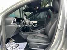 Cargar imagen en el visor de la galería, Mercedes-Benz AMG A35 4MATIC Híbrido Modelo 2023