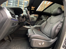 Cargar imagen en el visor de la galería, BMW X5 xDrive40I Modelo 2020
