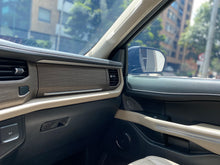 Cargar imagen en el visor de la galería, Ford Expedition Limited Modelo 2022