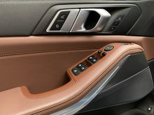 Cargar imagen en el visor de la galería, BMW X5 xDrive45E Modelo 2022