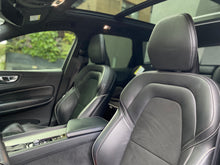 Cargar imagen en el visor de la galería, Volvo XC60 T5 R-Design Modelo 2019