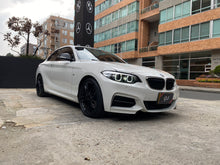Cargar imagen en el visor de la galería, BMW M240I Coupé Modelo 2021