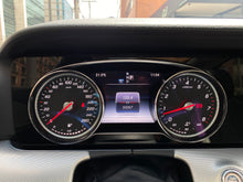 Cargar imagen en el visor de la galería, Mercedes-Benz E200 Modelo 2017