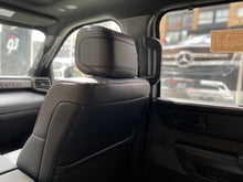Cargar imagen en el visor de la galería, Toyota Sequoia TRD PRO Hibrida Modelo 2025
