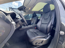 Cargar imagen en el visor de la galería, Volvo XC60 B5 Híbrida Modelo 2022