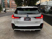 Cargar imagen en el visor de la galería, BMW IX1 xDrive30 Modelo 2025