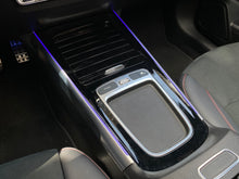 Cargar imagen en el visor de la galería, Mercedes-Benz GLB 200 Modelo 2024