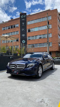 Cargar imagen en el visor de la galería, Mercedes-Benz E200 Modelo 2017