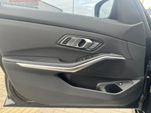 Cargar imagen en el visor de la galería, BMW 330e Modelo 2021