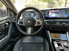 Cargar imagen en el visor de la galería, BMW 220I Coupé Modelo 2023