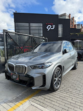 Cargar imagen en el visor de la galería, BMW X5 xDrive50e Modelo 2024