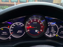 Cargar imagen en el visor de la galería, Porsche Cayenne GTS Coupé Modelo 2022