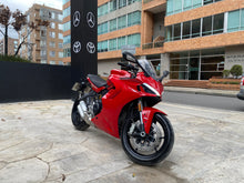 Cargar imagen en el visor de la galería, Ducati Super Sport 950 Modelo 2022