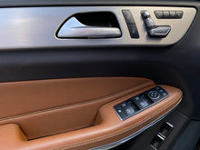 Cargar imagen en el visor de la galería, Mercedes-Benz GLS 500 4MATIC Modelo 2017