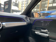 Cargar imagen en el visor de la galería, Mercedes-Benz GLB 200 Modelo 2024