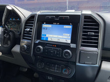 Cargar imagen en el visor de la galería, Ford F150 XLT Modelo 2017