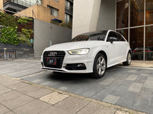 Cargar imagen en el visor de la galería, Audi A3 S-line Modelo 2015