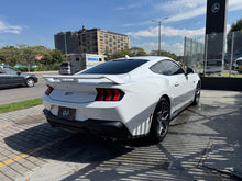 Cargar imagen en el visor de la galería, Ford Mustang GT Modelo 2025