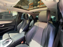 Cargar imagen en el visor de la galería, Mercedes-Benz E200 Modelo 2017