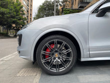 Cargar imagen en el visor de la galería, Porsche Cayenne GTS Modelo 2016