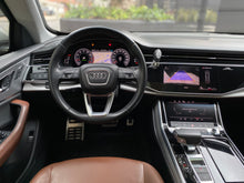 Cargar imagen en el visor de la galería, Audi Q8 Hibrida Blindada Modelo 2019