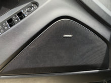 Cargar imagen en el visor de la galería, Porsche Panamera GTS Modelo 2015