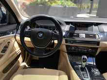 Cargar imagen en el visor de la galería, BMW 528I Modelo 2016