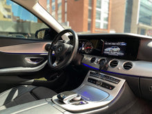 Cargar imagen en el visor de la galería, Mercedes-Benz E200 Modelo 2017