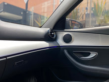 Cargar imagen en el visor de la galería, Mercedes-Benz E200 Modelo 2017