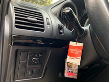 Cargar imagen en el visor de la galería, Toyota Prado TXL Modelo 2015