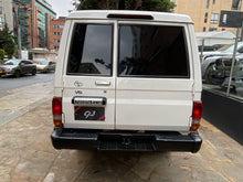Cargar imagen en el visor de la galería, Toyota Land Cruiser Serie 70 Modelo 2016