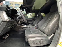 Cargar imagen en el visor de la galería, Audi S3 Sedan Modelo 2023
