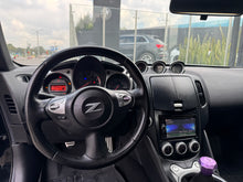 Cargar imagen en el visor de la galería, Nissan 370z Modelo 2016
