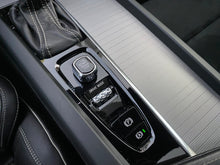 Cargar imagen en el visor de la galería, Volvo XC60 T5 R-Design Modelo 2019