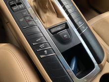 Cargar imagen en el visor de la galería, Porsche Macan Modelo 2015