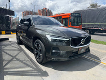 Cargar imagen en el visor de la galería, Volvo XC60 B5 Híbrida Modelo 2022