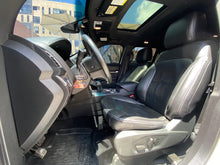 Cargar imagen en el visor de la galería, Ford Explorer Limited Blindado 2019