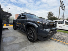 Cargar imagen en el visor de la galería, Toyota Tacoma TRD Sport Modelo 2025 - Autos 93