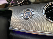 Cargar imagen en el visor de la galería, Mercedes-Benz E200 Modelo 2017
