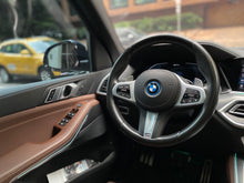 Cargar imagen en el visor de la galería, BMW X5 xDrive45E Modelo 2022