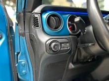 Cargar imagen en el visor de la galería, Jeep Wrangler Unlimited Modelo 2018