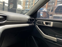 Cargar imagen en el visor de la galería, Ford Explorer XLT Modelo 2020