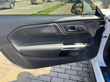 Cargar imagen en el visor de la galería, Ford Mustang GT Modelo 2025