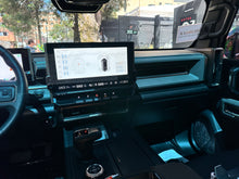 Cargar imagen en el visor de la galería, GMC Hummer EV SUV Blindada Modelo 2025