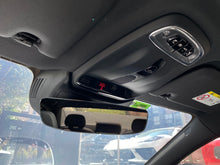 Cargar imagen en el visor de la galería, Volvo S60 T5 R-Design Modelo 2021