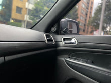 Cargar imagen en el visor de la galería, Jeep Grand Cherokee Laredo Modelo 2019