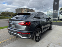 Cargar imagen en el visor de la galería, Audi Q5 Sportback Híbrida S-Line Modelo 2024